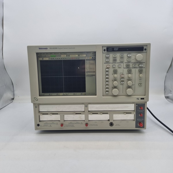 Sampling Oscilloscope                             , DSA8200                                 