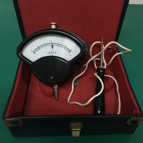 MAGNA Electric/Volt Meter